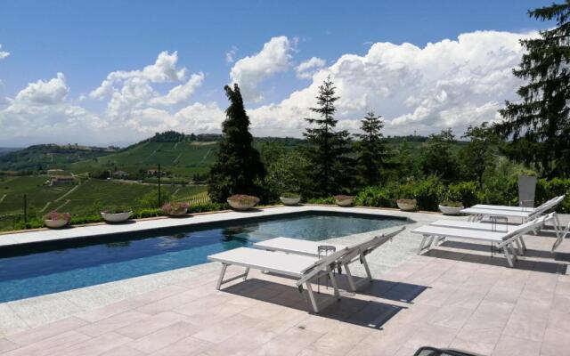 Réva Residences & Pool