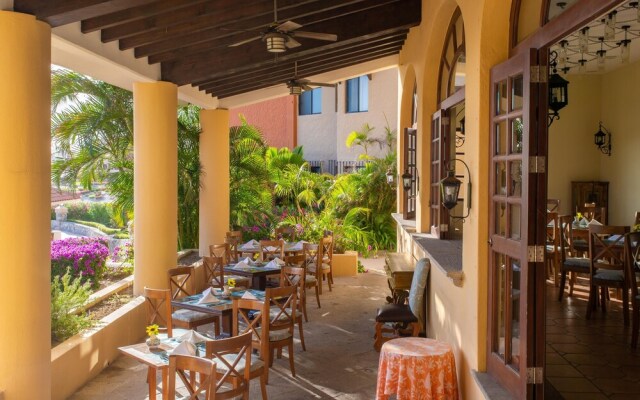 2BR W/private Jacuzzi: Casa del Mar Pelicano 301