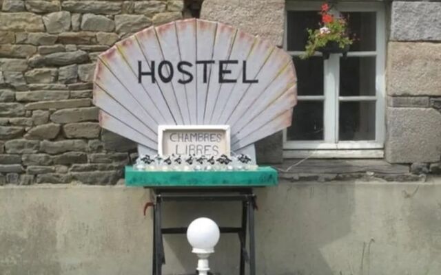 The Hostel Its a bed in the Baie