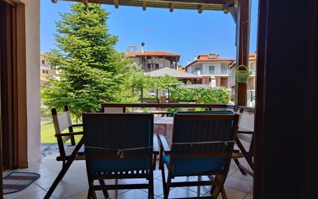 Voula Kourbeti Apartments