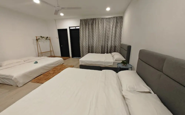 Taman Duta KL Deluxe Villa by uBook