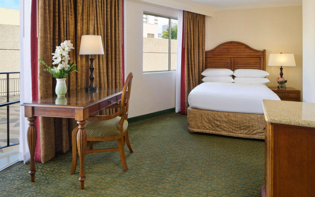 OUTRIGGER Waikiki Beach Resort