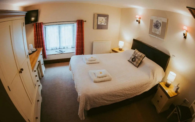 The Heathfield Inn