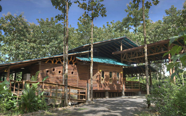 Cinco Ceibas Lodge