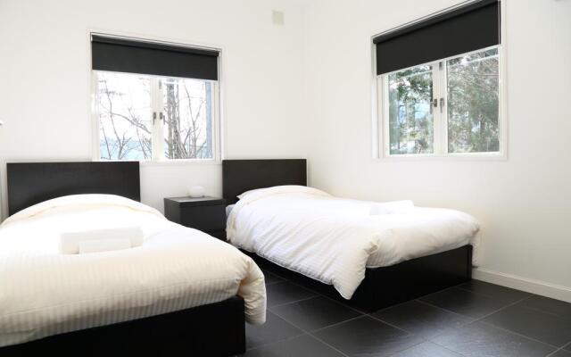 Powdersuites by The Hakuba Collection