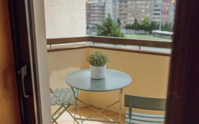 Bright Apartment by Homing