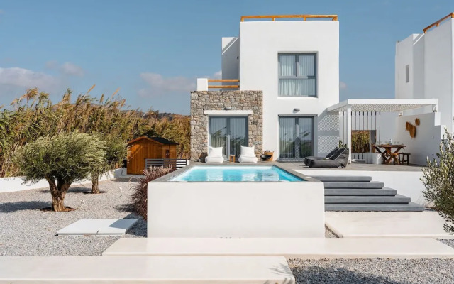 Villa Ama Plaka With 3 Bedrooms and 3 Bathrooms