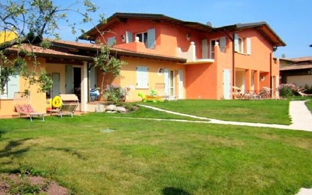 Attractive Residence on Lake Garda