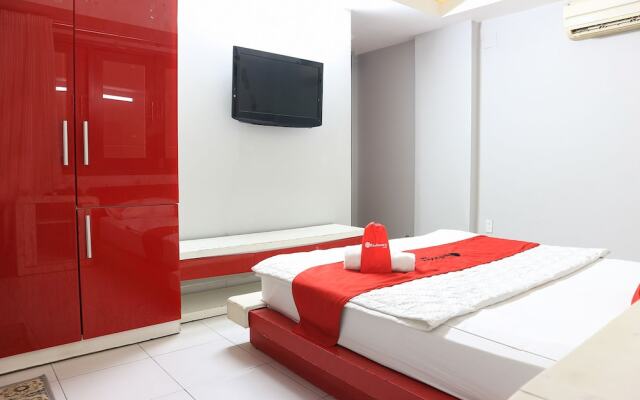 RedDoorz near Gia Dinh Church