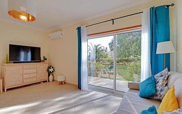 Vilamoura Delight With Pool by Homing