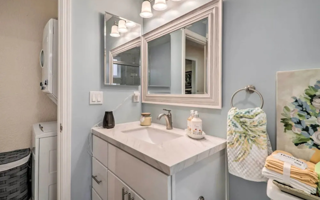 Peaceful Oakland Oasis w/ Private Yard!