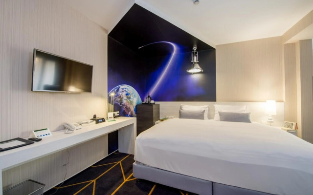 Science Hotel