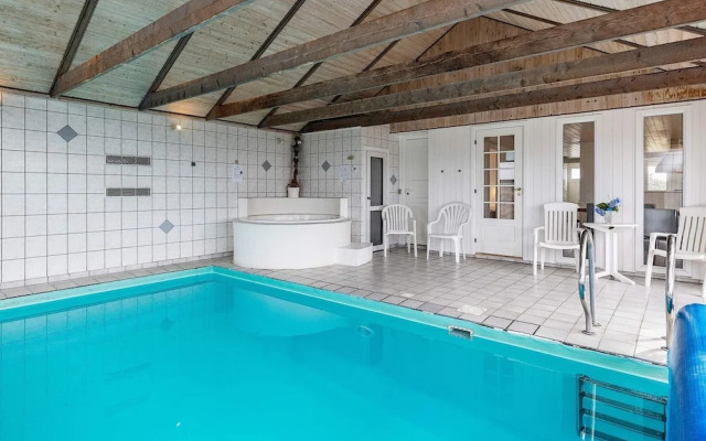 8 Person Holiday Home in Blavand