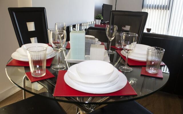 Snapos Luxury Serviced Apartments - Blonk Street