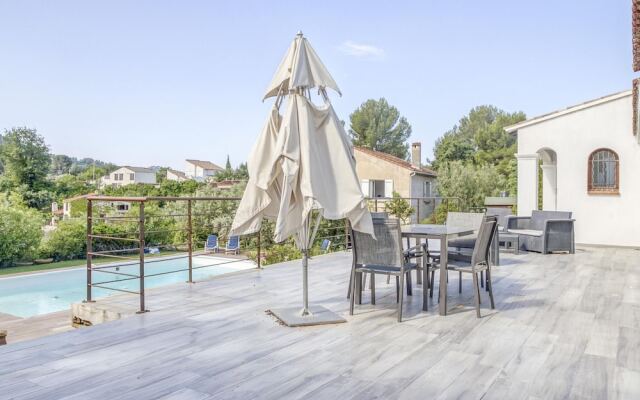 Villa in La Cadiere-d'azur With Private Pool