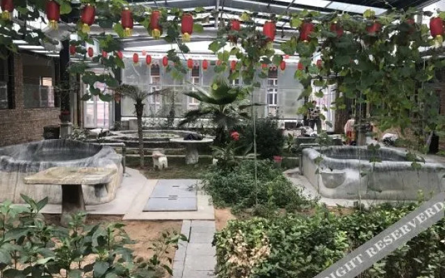 Xinzhou qi village hot spring resort yunzhongshan hotel