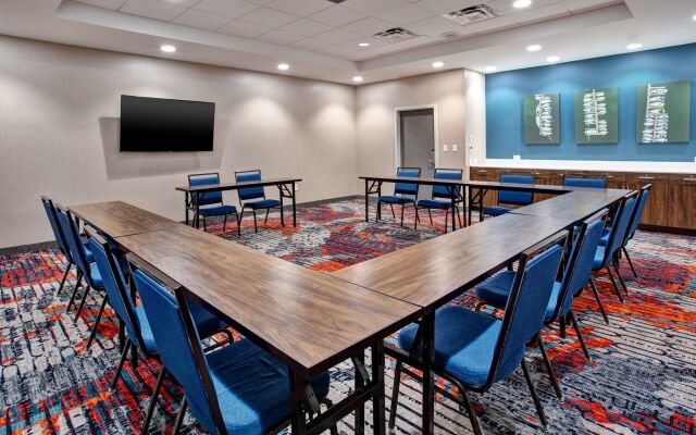 Hampton Inn By Hilton Paris