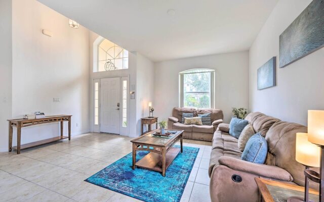 Dog-friendly Kissimmee Home w/ Lanai + Pool!