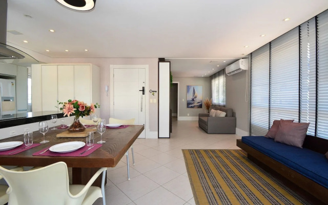 Cobertura em Jurerê a 200m da praia