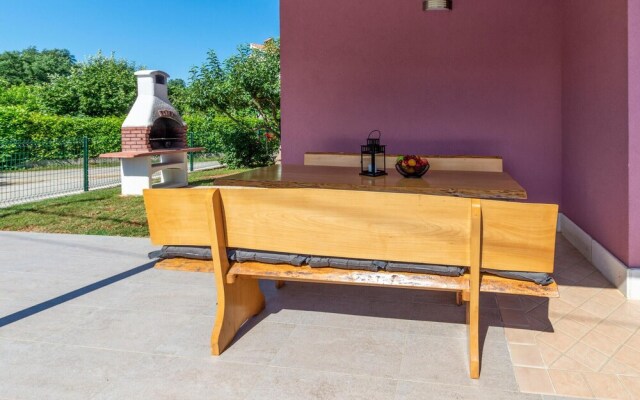 Amazing Home in Labin With 5 Bedrooms, Wifi and Outdoor Swimming Pool