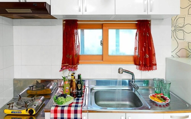 The Tree in the Lake