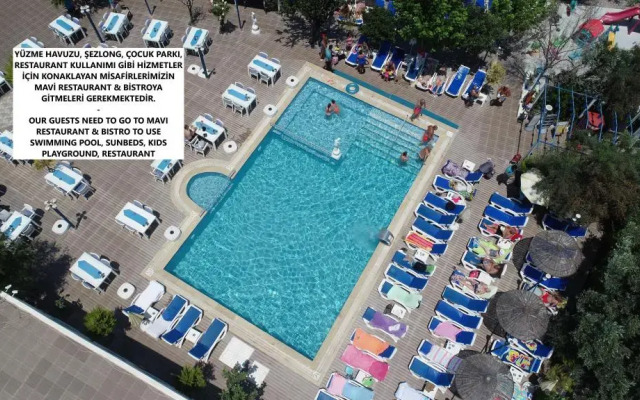 Mavi Restaurant & Apartments 3