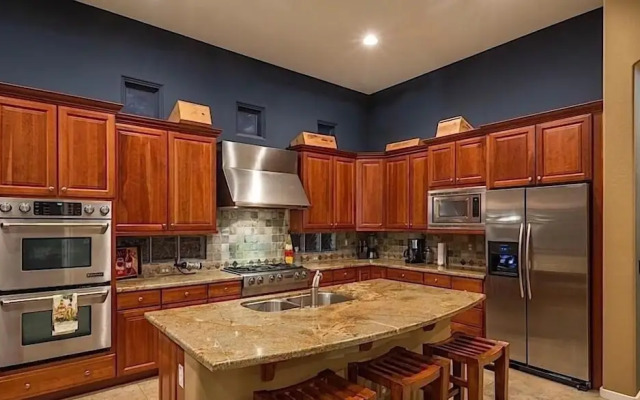 South by Southwest - Signature Vacation Rentals