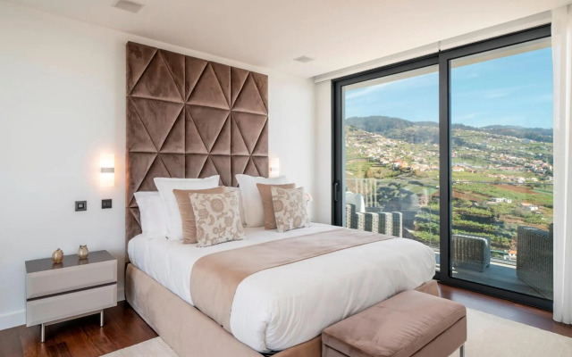 Seacrest by OurMadeira