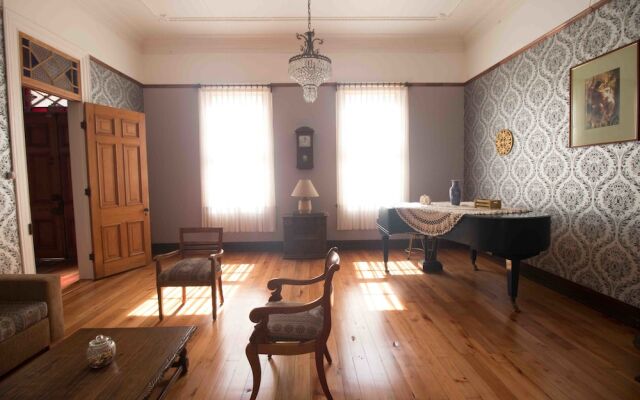 Wood Residence Hotel Boutique