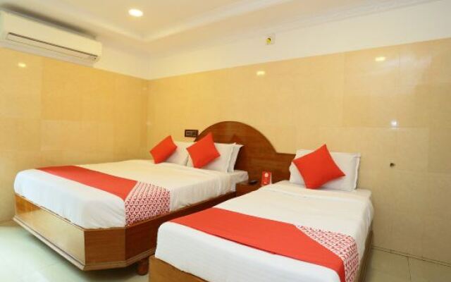 OYO 16388 Hotel Jeyam