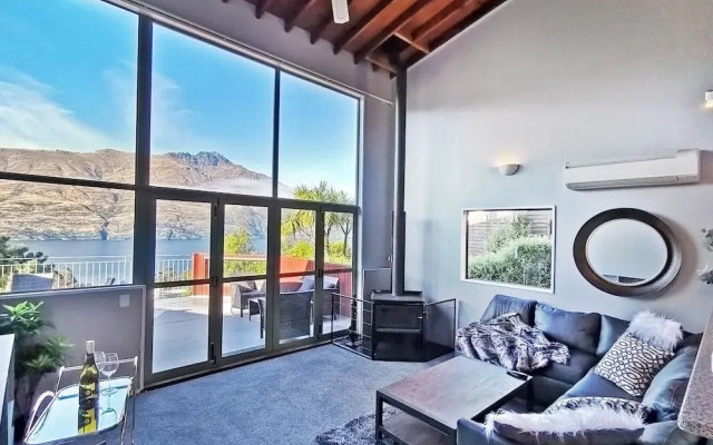 Mountain, lake, sun and this sensational home