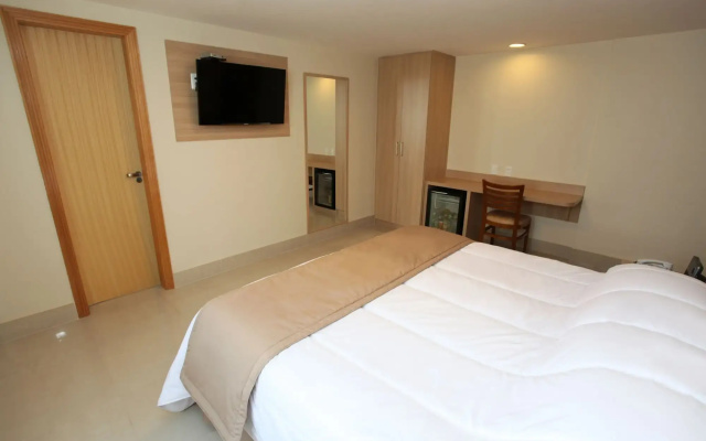 Elegance Praia Hotel