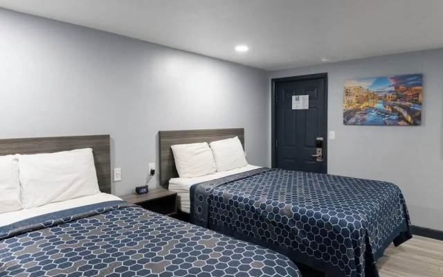 Hillsboro Inn & Suites