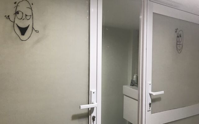 Rice Hostel & Cafe - Adults Only