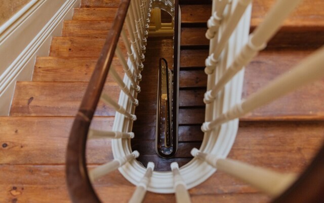 Liiiving - Alma D Oporto