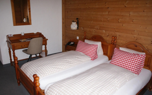 Hotel Bären - The Bear Inn