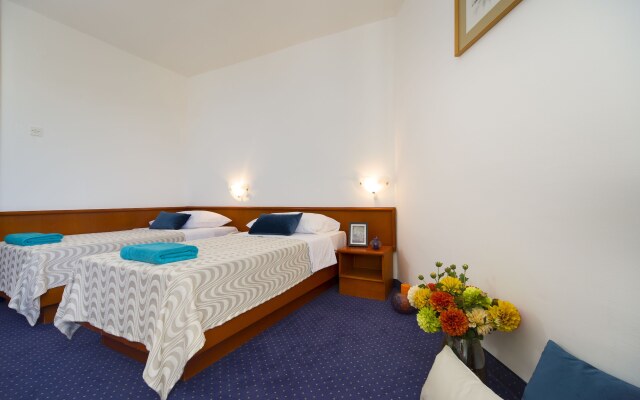 Hotel Laguna