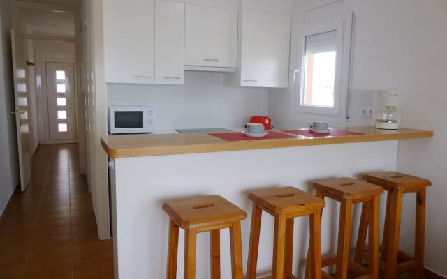 Modernised Apartment in Empuriabrava With Terrace