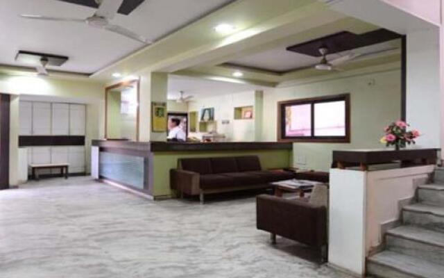 1 BR Guest house in Maninager Post Office, Ahmedabad (CA39), by GuestHouser