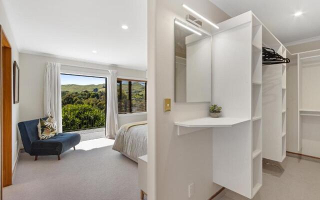 Hikanui Haven - Havelock North Holiday Home