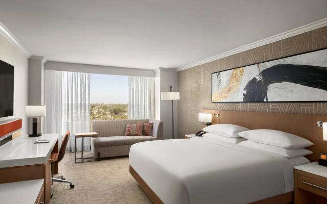 Delta Hotels by Marriott Anaheim Garden Grove