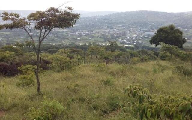 Ngari Hill Guest House & Campsite