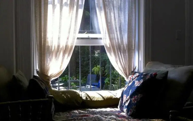 Jumel Terrace Bed and Breakfast