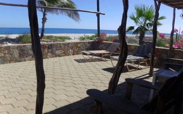 Cabo Pulmo Eco Palapa, a Gated Resort on Punta Los Mangles