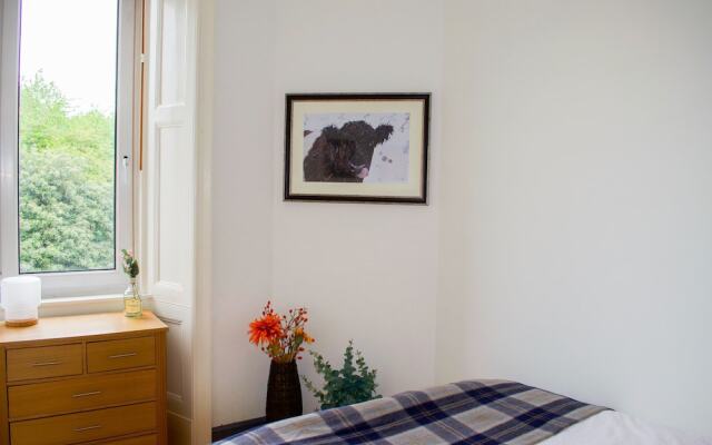 Bright 2 Bedroom Home Near Haymarket