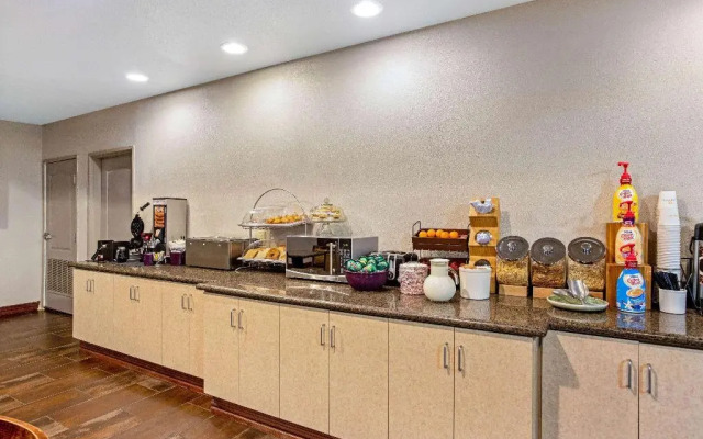 La Quinta Inn & Suites Cleburne