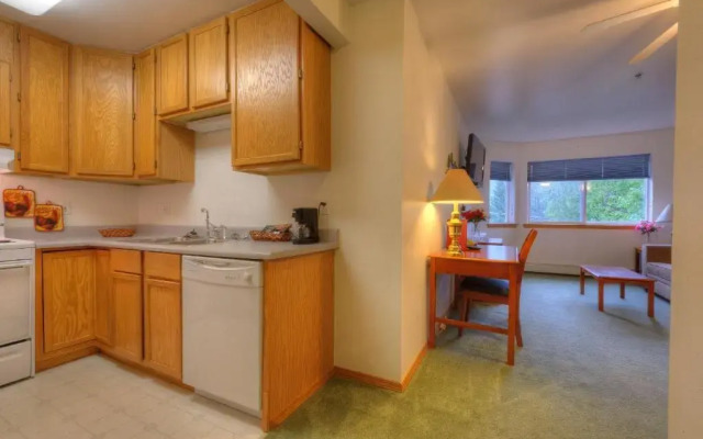 Frontier Suites Hotel in Juneau