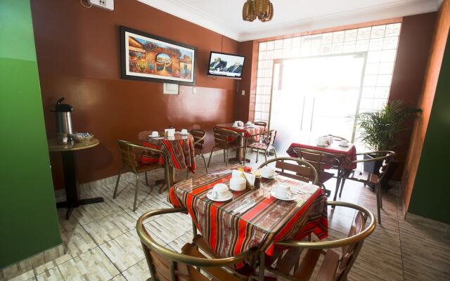 Hotel Tinkus Inn