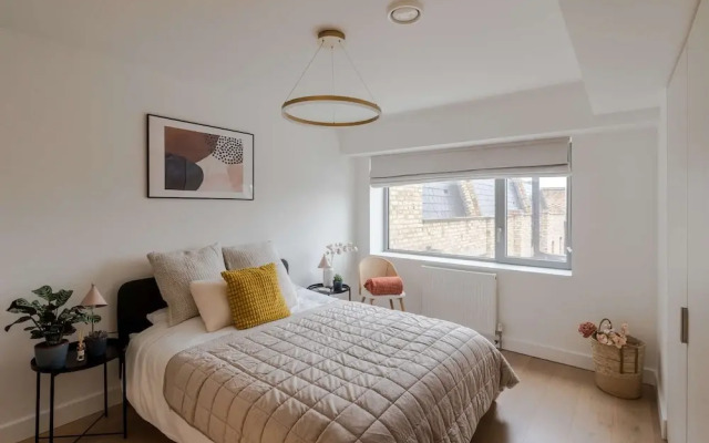 The Portland Penthouse - Marylebone - by Frankie