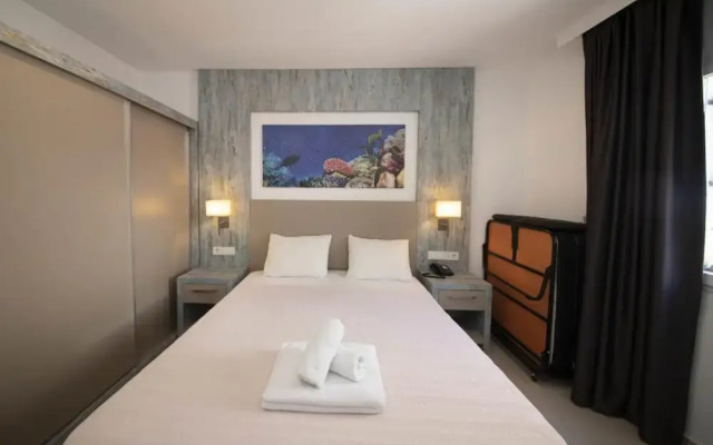 Seafront Flat With Breathtaking Sea View in Bodrum